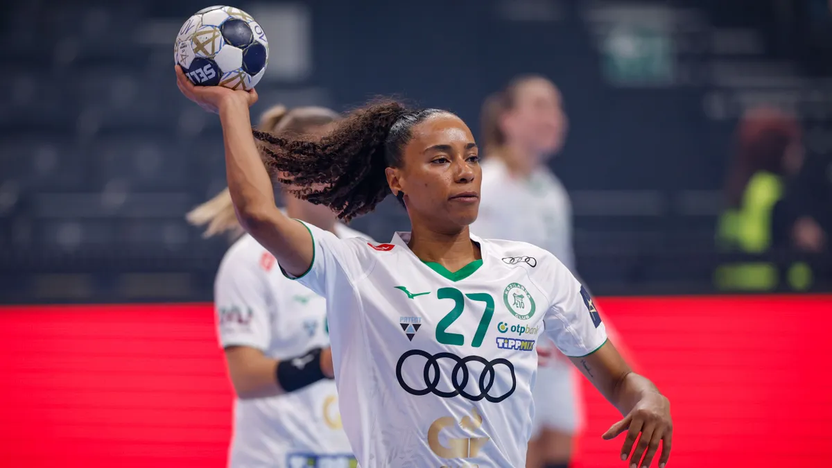 Megszületett Estelle Nze-Minko kisfia