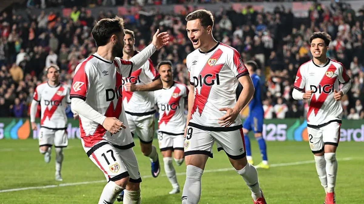 Jorge de Frutos duplázott, a Rayo nagyon simán nyert az Oviedo ellen az elhalasztott bajnokin