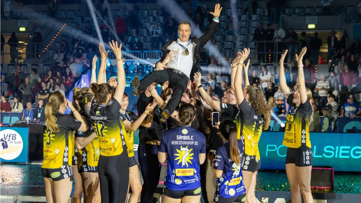 Hollósy László: Mesébe illő a történetünk