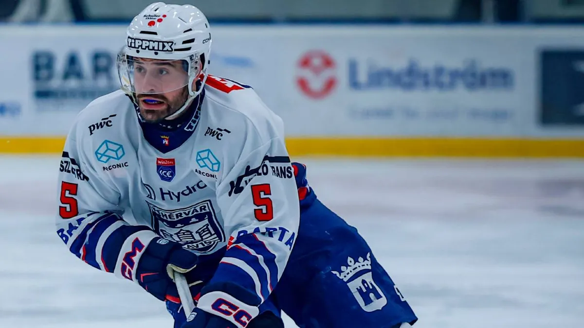 A versenyben maradásért küzd pénteken a Fehérvár az osztrák hokiligában