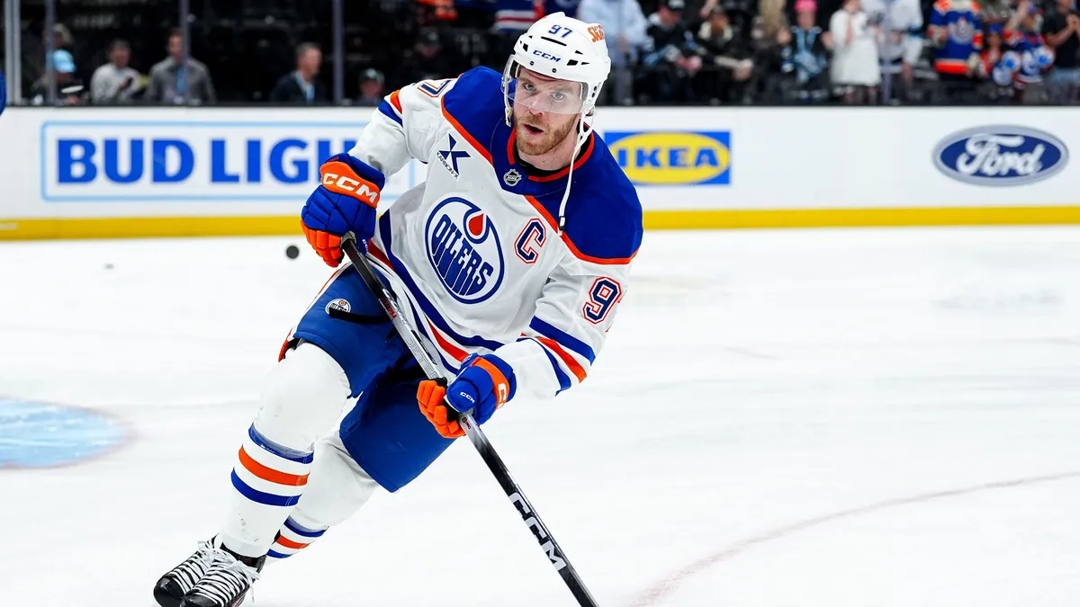 NHL: McDavid már több mint 400 gólnál jár; 41-szer védett a montreali kapus