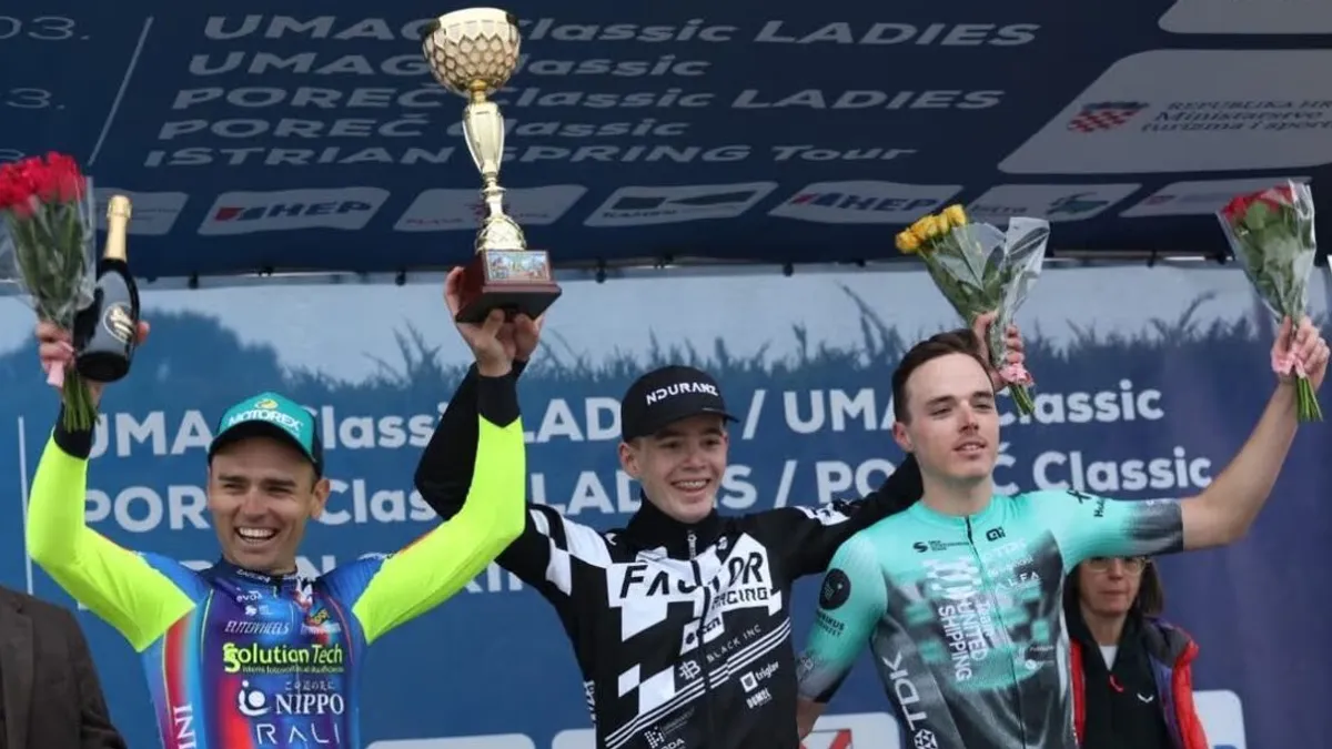 Kerékpár: Fetter Erik holtverseny mögött lett harmadik az umagi egynaposon – videó