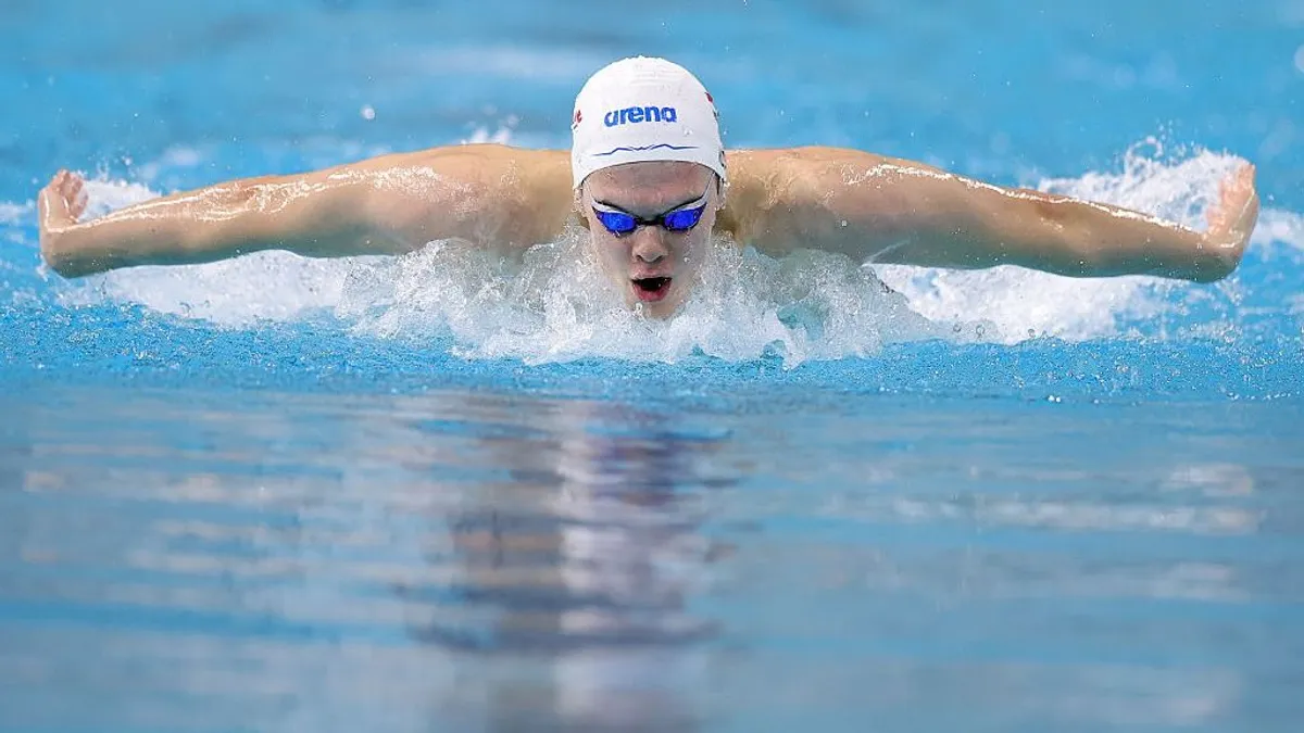 Kós Hubert hatalmas egyéni csúccsal második lett 100 yard pillangón az egyetemi döntőben