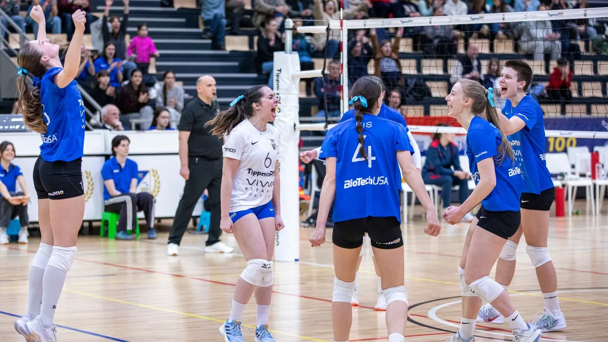 A TFSE nyerte 3:2-re a női röplabda Extraliga „magyar” rangadóját