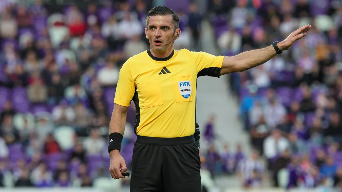 Játékvezetés: Káprály Mihály U21-es Eb-selejtezőt vezet