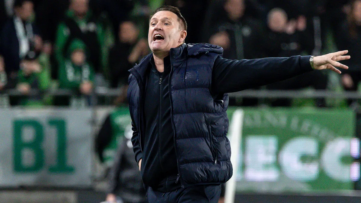 Keane: A jó játékosokat jobban kellene védeni; Vignjevics: Harakirit követtünk el