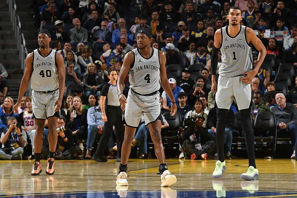 San Antonio Spurs v Golden State Warriors