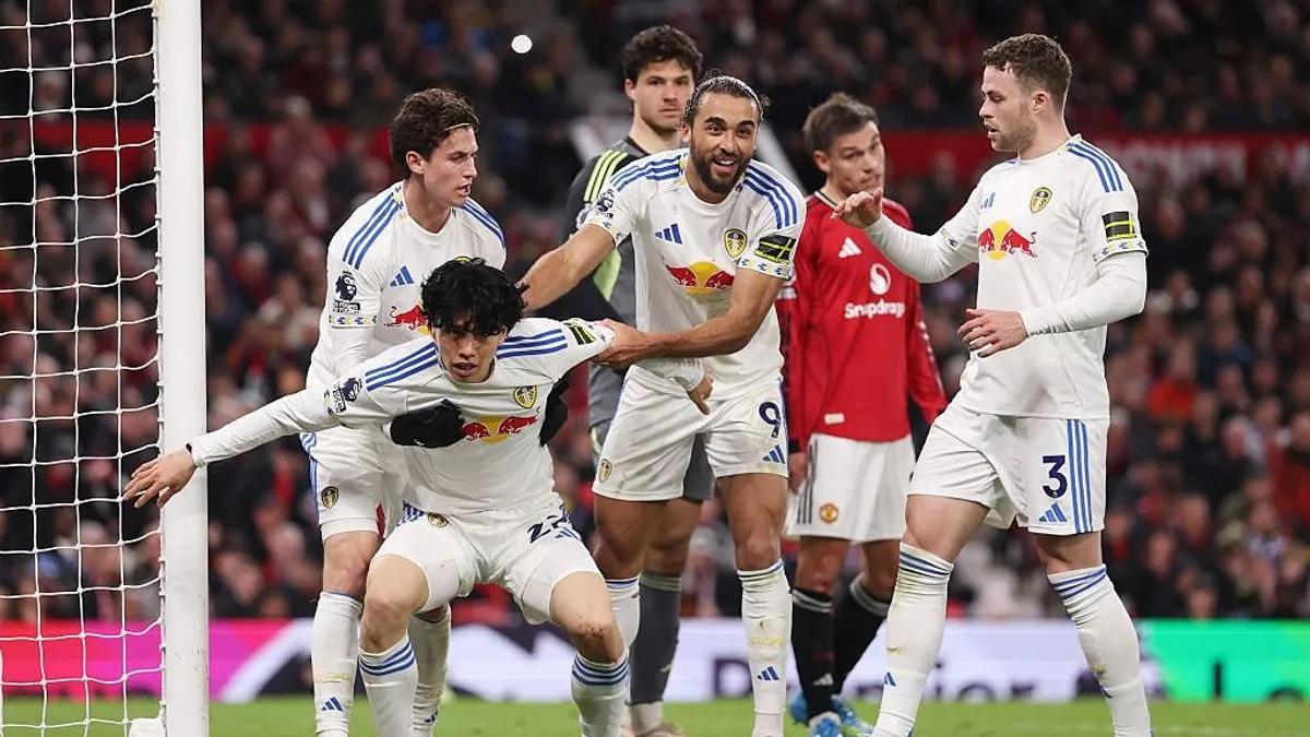 Casemiro fejese kevés volt, Okafor duplájával a Leeds United legyőzte a Manchester Unitedet