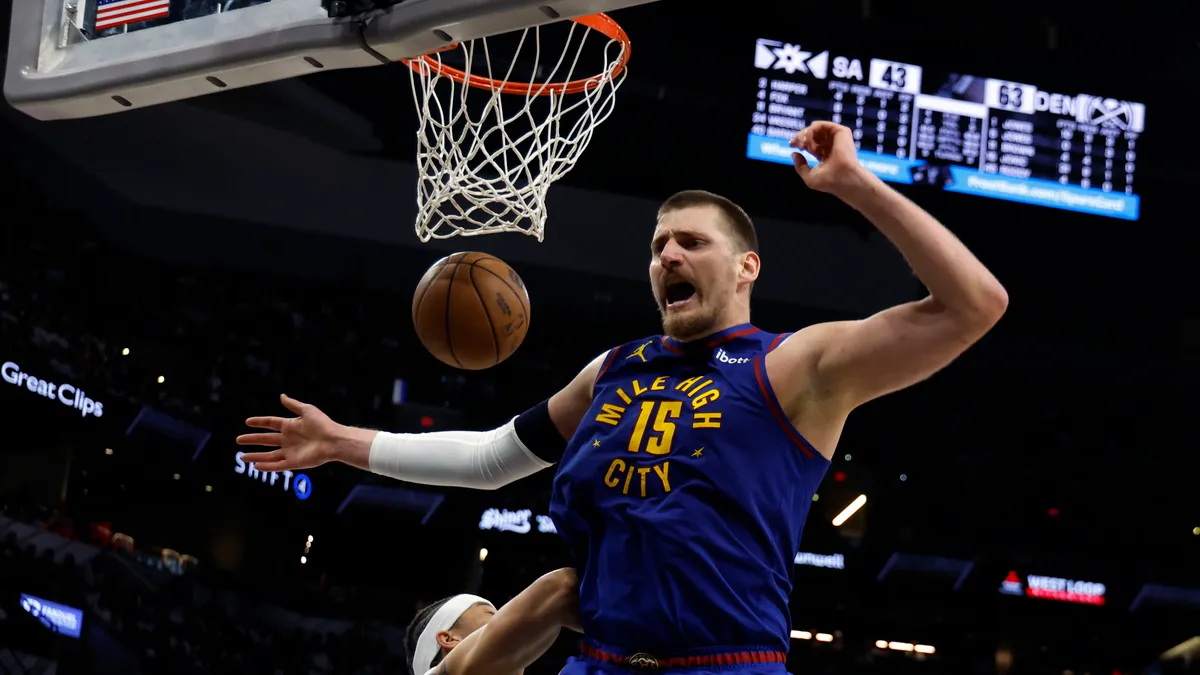 NBA: a Denver befutott harmadiknak Nyugaton, a Toronto csípte el a keleti ötödik helyet