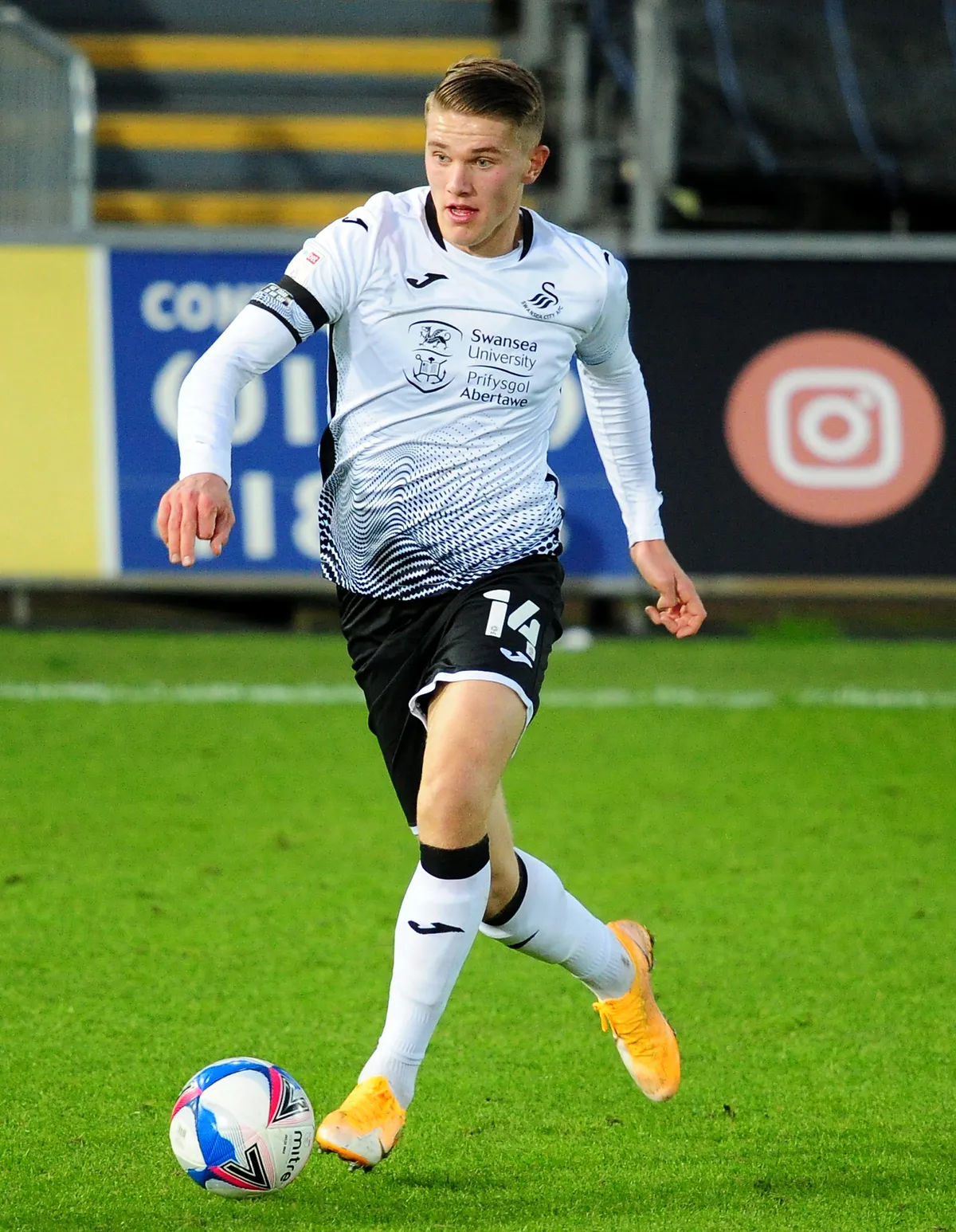 Swansea City v Blackburn Rovers - Sky Bet Championship