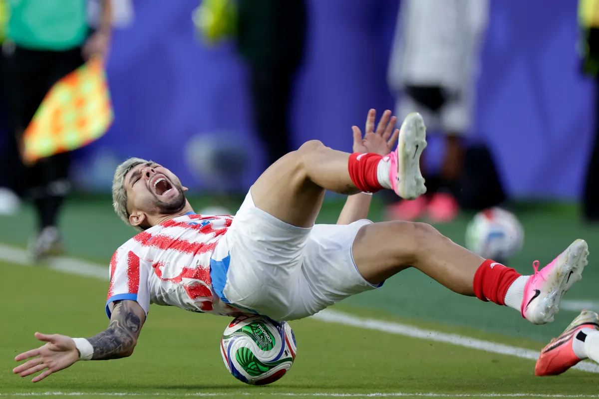 Paraguay  v Australia -World Cup