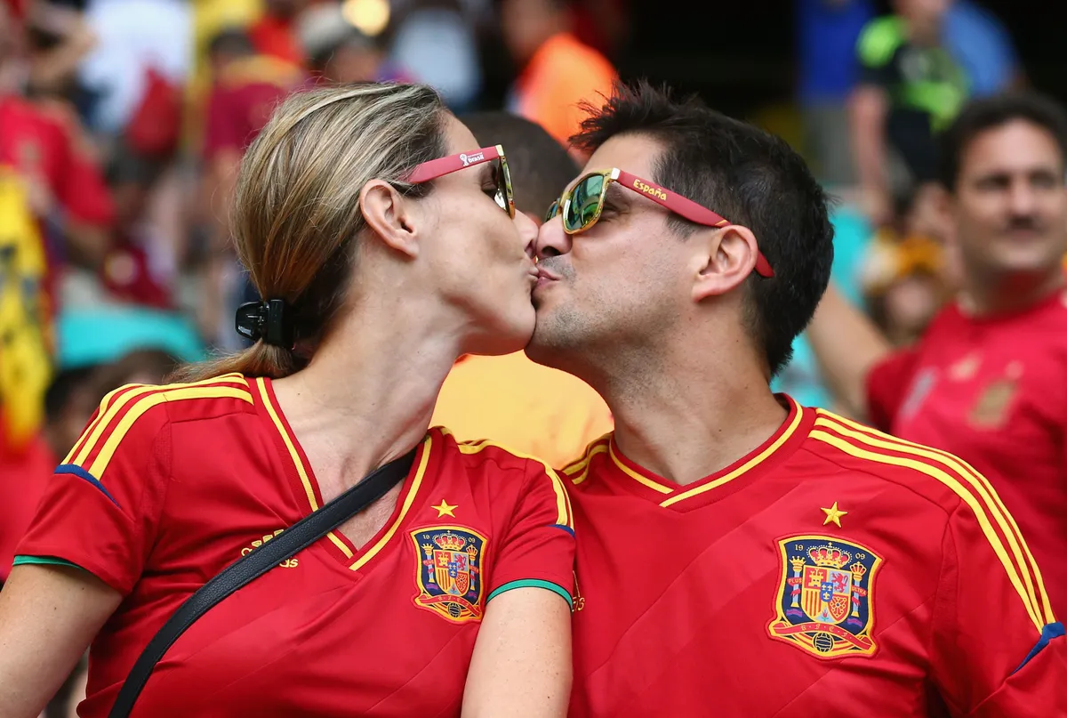 Spain v Netherlands: Group B - 2014 FIFA World Cup Brazil