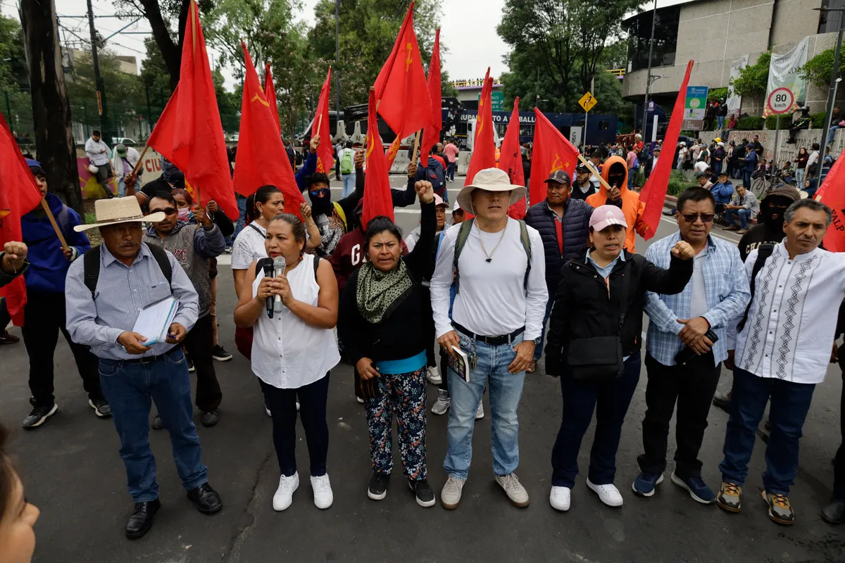 Teachers From The CNTE Attempted To Reach Banorte Stadium In Mexico City, But Their March Was Blocked By Police