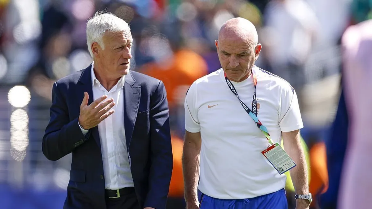 Édesanyja halála miatt kihagyja a norvégok elleni csoportrangadót Didier Deschamps