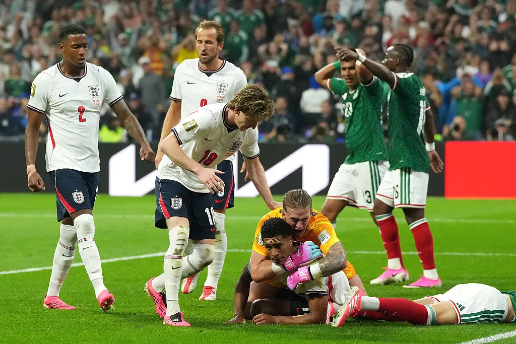 Mexico v England - FIFA World Cup - Round of 16 - Mexico City Stadium