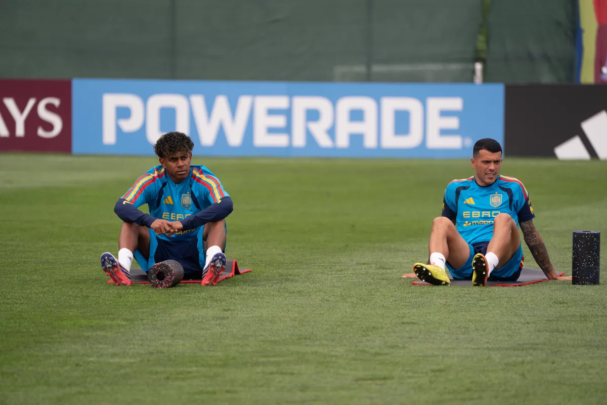Spain trains under Canadian wildfire smoke ahead of FIFA World Cup Final