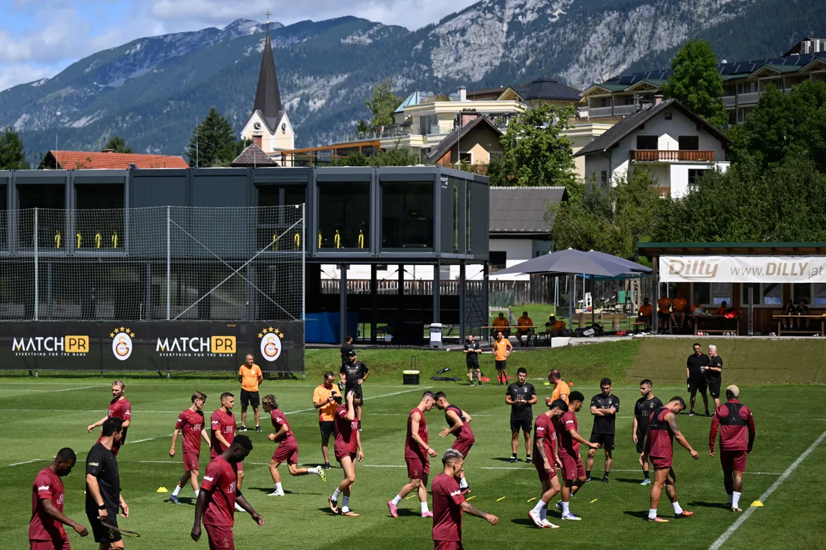 Galatasaray continue preparations for the new season in Austria
