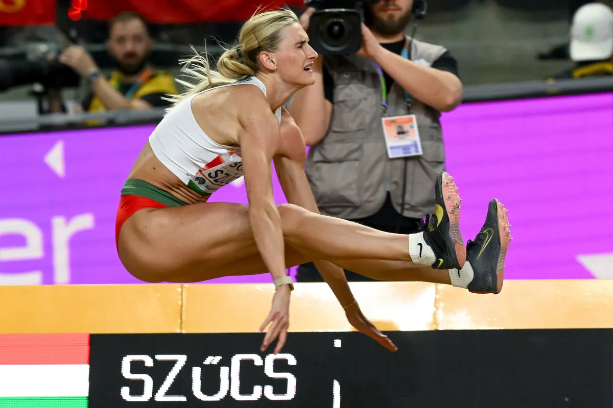 SZŰCS Szabina