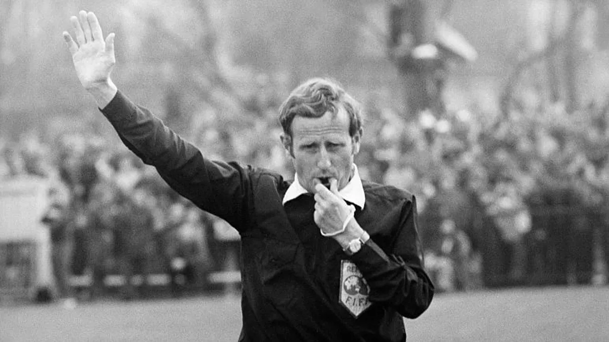 Gyász: elhunyt az 1980-as évek ismert játékvezetője