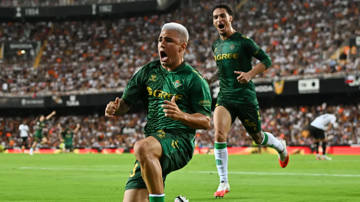 Csereként beálló húszéves tehetsége góljával nyert Valenciában a Betis