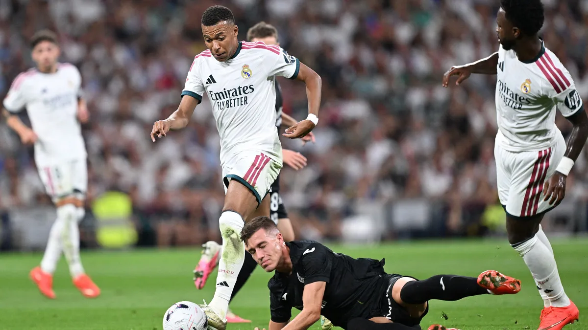 Mourinho visszatért a Bernabéuba, Mbappé triplázott