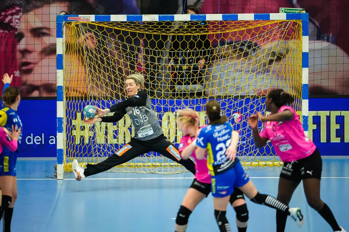 Handball-NM, Final 8 2023: Vipers - Storhamar Arendal 20240225. Vipers Katrine Lunde under finalen for kvinner i NM i ha