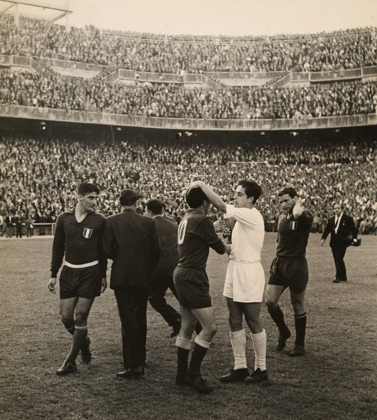 Madrid, 05/30/1957. European Cup final between Real Madrid and Fiorentina, played at the Santiago Bernabéu stadium, which ended with a 2-0 victory for the Whites.