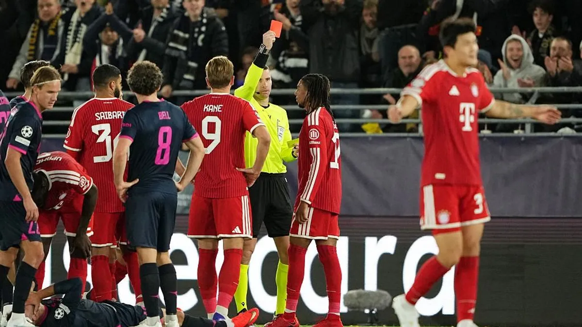 Bayern Munich Draws Viking Stavanger, Atlético Beats Man United