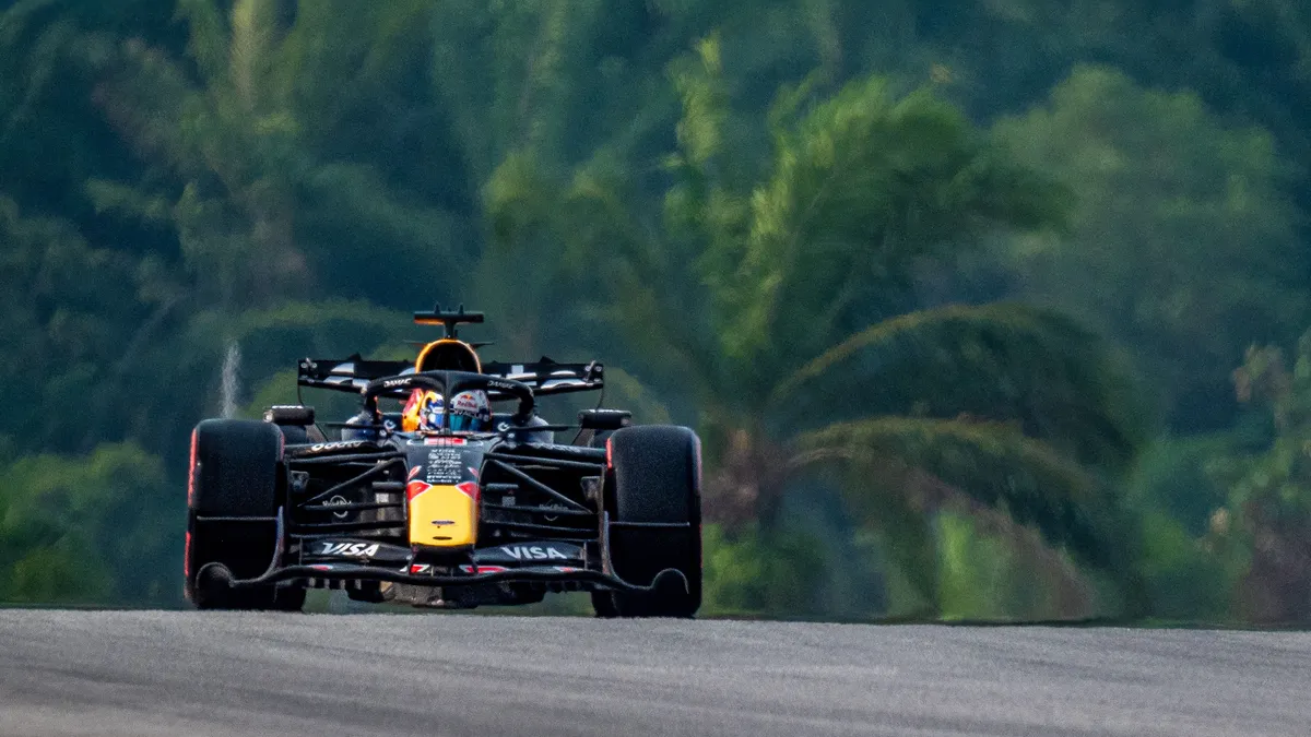Max Verstappen takes pole for Bahrain Grand Prix qualifying